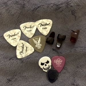 Assorted Fender guitar picks